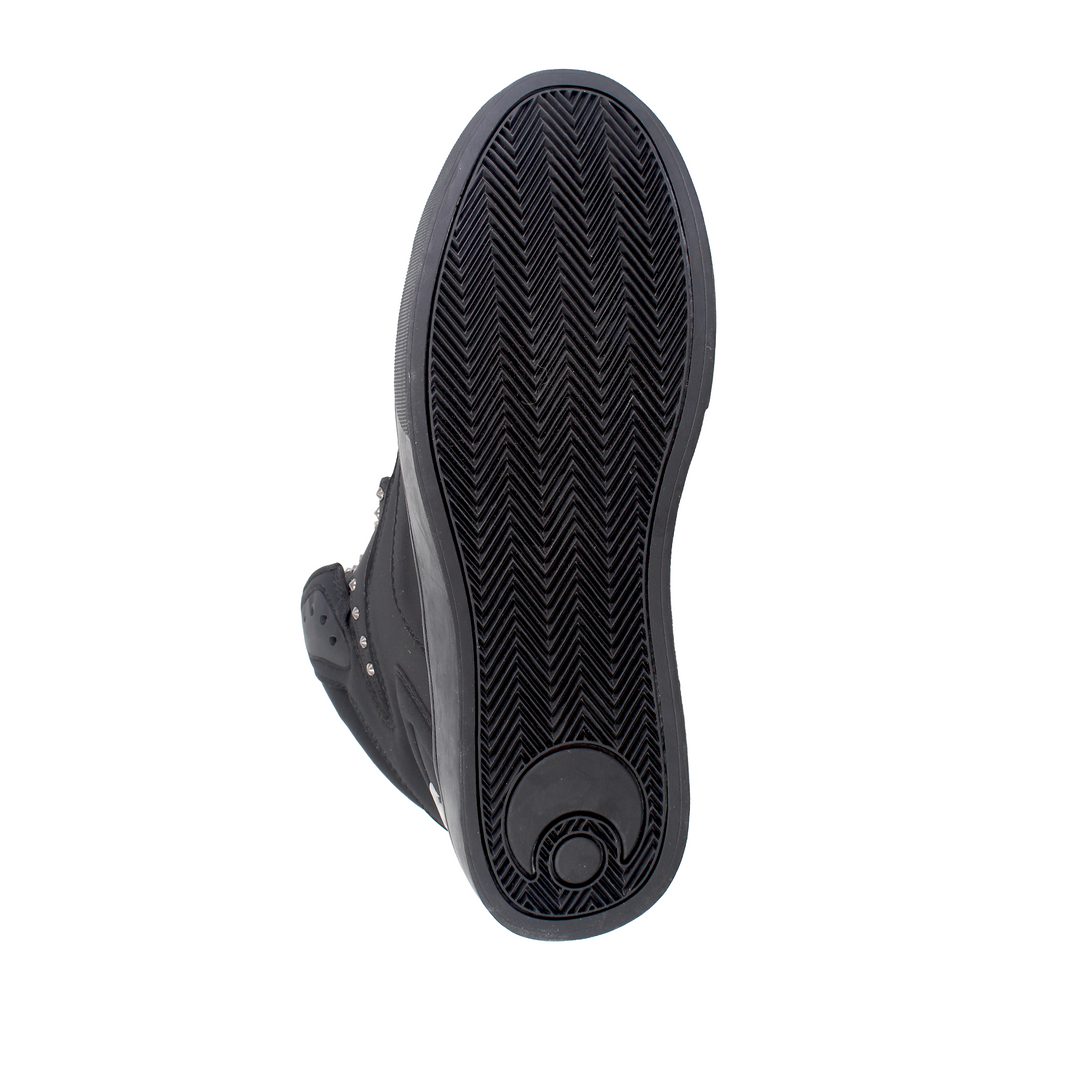Rize Ultra Black/Black/Stud